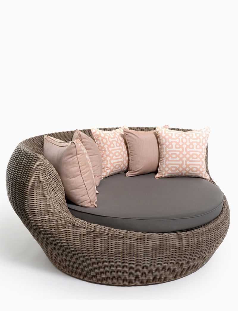 Sherena Daybed Round