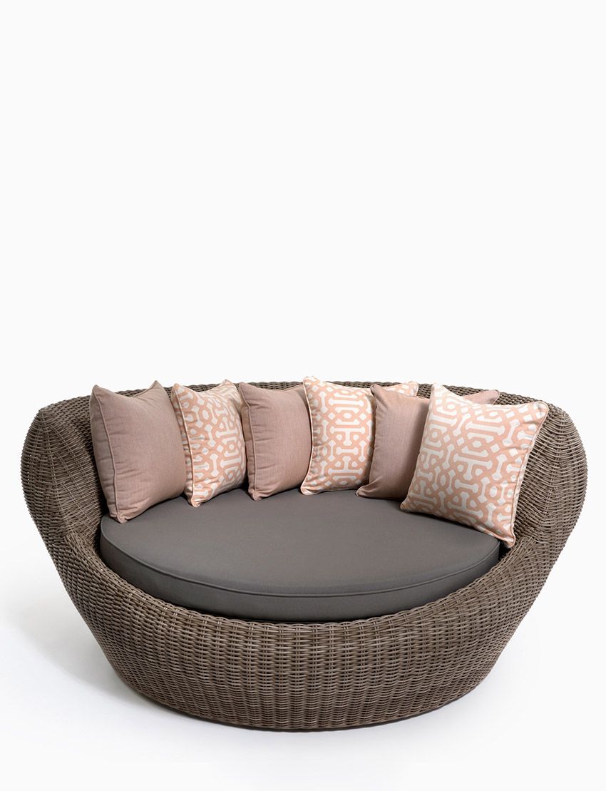 Sherena Daybed Round