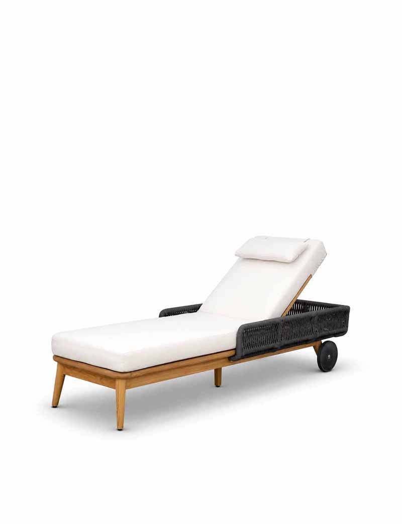 Mamoratta Sun Lounger reclined Singapore